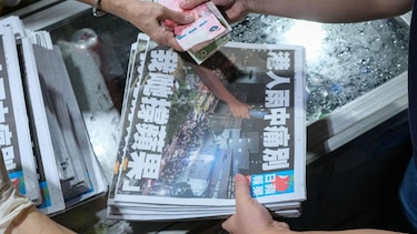 Condenan a 20 años de cárcel a Jimmy Lai, el multimillonario ‘rebelde’ de Hong Kong que arriesgó todo por enfrentarse al Partido Comunista de China