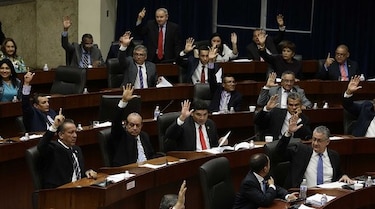 Reformas electorales pasan a tercer debate