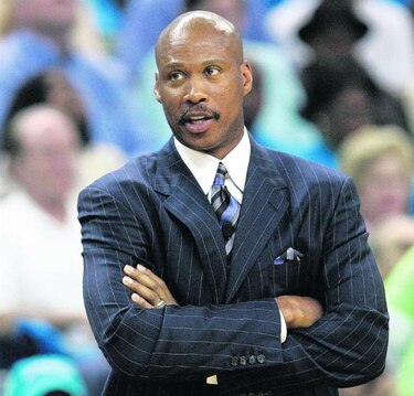 Byron Scott, la carta de los Lakers para la dirección
