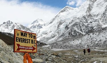 Alpinistas del Everest buscan sherpas confirmados