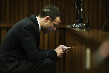 Pistorius está traumatizado, según informe médico