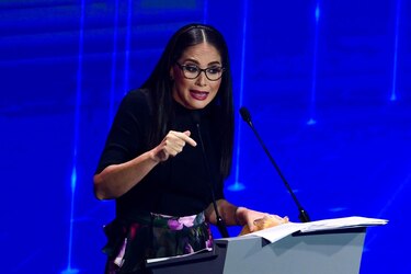 Pegasus y Zulay Rodríguez: cuatro clientes y más lingotes de oro
