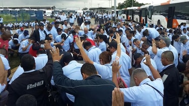 Presidente Varela se reunirá con choferes del Metro Bus; algunos patios aún cerrados