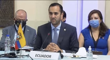 Ecuador planteará a China renegociación de su deuda