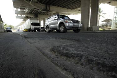Anuncian el cierre parcial de la intersección de la vía Transístmica y la 12 de Octubre por un mes