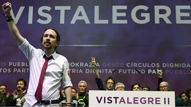 Pablo Iglesias obtiene decisiva victoria para seguir al frente de Podemos