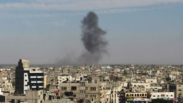 Los enfrentamientos entre israelíes y palestinos en Gaza hacen temer otra guerra