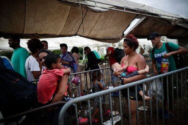 La crisis migratoria en 2023 en América: récord de migrantes y más restricciones
