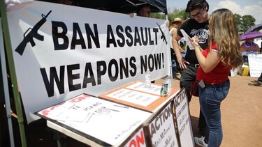 Centenares de alcaldes de Estados Unidos piden al Senado mayor control de armas