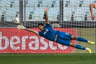 Nuevo paso hacia el título para Juventus con un Buffon de récord
