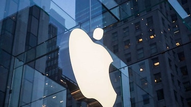 Apple retira adaptadores por temor a electrocuciones