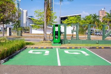 Ensa impulsa la movilidad eléctrica en Panamá con nuevas estaciones de carga para vehículos eléctricos