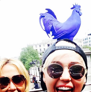 Miley Cyrus arranca en Londres su gira europea tras su problema de salud