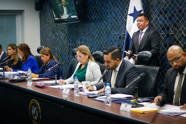 Comisión de Credenciales se prepara para ratificar este jueves a tres funcionarios y un directivo
