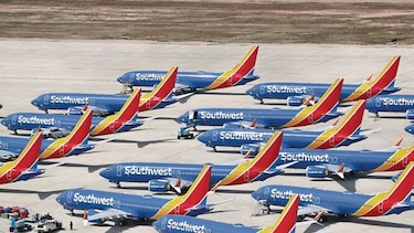 FAA defiende certificación que dio a los aviones MAX