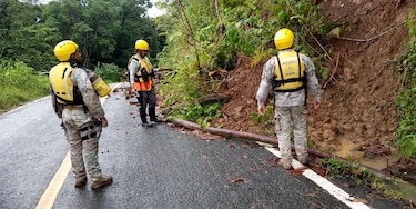 Lluvias y tormentas: Sinaproc rescata a 5 personas y mantiene alerta por fuertes vientos