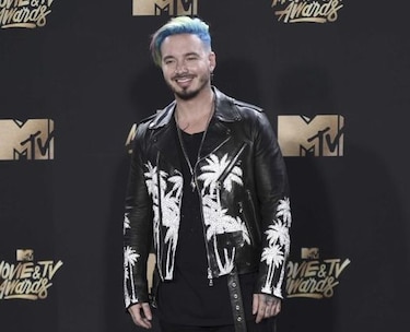 J Balvin presenta una postal de Colombia con 'Mi gente'