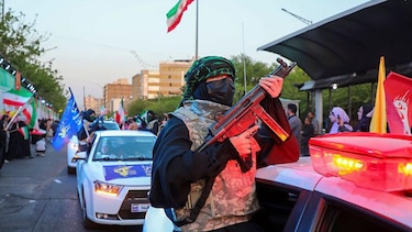 ‘Irán nunca cederá el control del estrecho de Ormuz’: la BBC entrevista en Teherán al excomandante de la Guardia Revolucionaria