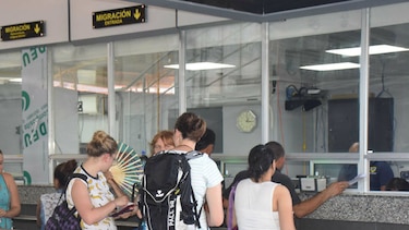Servicio Nacional de Migración expulsa a 115 personas de Panamá