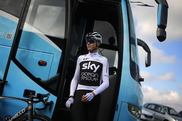 Froome intenta unirse al selecto club que ha logrado el doblete: Giro y Tour