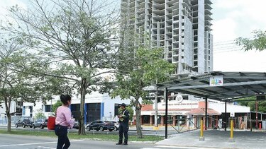 Llaman a licitación de segundo puente peatonal para la UTP