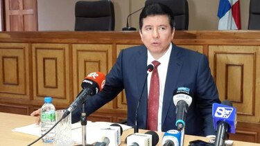 Moncada Luna dice que se presentará a las 10:00 a.m. de este lunes en la Asamblea