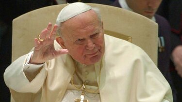 Roban reliquia de Juan Pablo  II en la catedral de Colonia