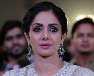 La estrella de Bollywood Sridevi Kapoor murió ahogada en una bañera