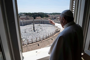 Papa Francisco hablará de nuevo los domingos a los fieles desde su ventana