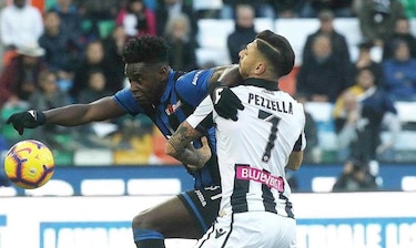 El  colombiano Duván Zapata da  victoria al Atalanta con un triplete