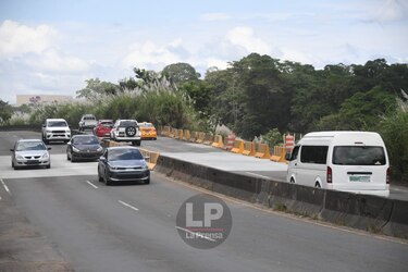Reabren los  cuatro carriles en Loma Cová