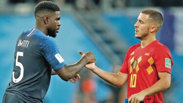 Umtiti se viste de héroe en San Petersburgo