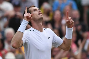 Murray sufre, pero logra su pase en Wimbledon