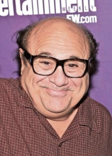 Danny DeVito está en videoclip de One Direction