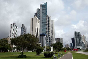 Domingo sin agua en los edificios de Avenida Balboa y parte de Calidonia