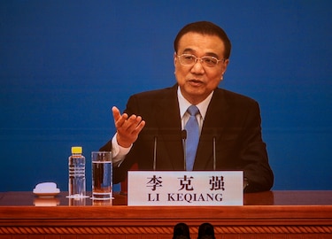 China espera que su economía crezca 5 % este año