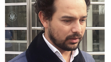 Actor que interpreta al Chapo va a verle a su juicio