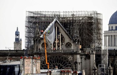 Corto circuito es causa probable de incendio en Notre Dame