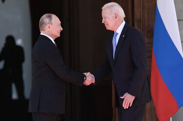 Biden y Putin hablarán el martes por las tensiones en Ucrania