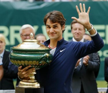 Federer conquista su séptimo título de Halle superando al colombiano Falla