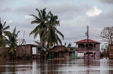 Centroamérica hace balance de daños tras destructor paso de ciclón Iota