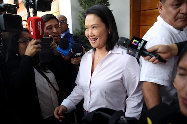 Fujimori incrementa a más 39,000 votos su ventaja sobre Sánchez en elecciones en Perú