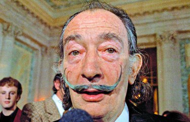 Hizo exhumar a Dalí y debe pagar costas judiciales