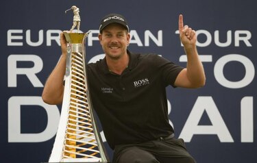 Stenson cierra fuerte para ganar el World Tour en Dubai
