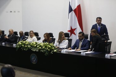 Credenciales se prepara para ratificar a funcionarios; ‘No tenemos sus perfiles’, denuncian diputados
