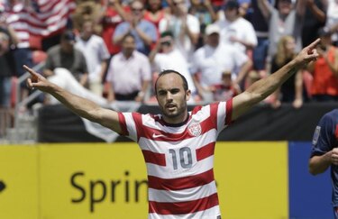 Donovan se despide de la selección de Estados Unidos en amistoso ante Ecuador