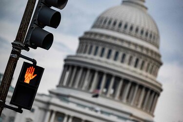 Congreso de Estados Unidos supera primer obstáculo para evitar paralización del gobierno federal