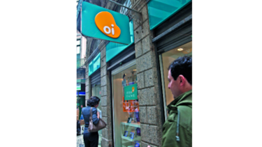 Se agudiza crisis en telefónica brasileña