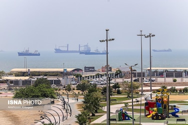 Irán confirma que estrecho de Ormuz ‘está completamente abierto’ para barcos comerciales