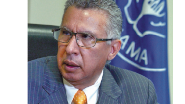 Alfredo Martiz anuncia su renuncia al cargo ante la junta directiva